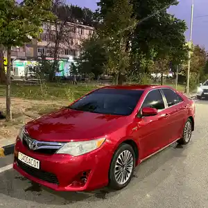 Toyota Camry, 2012