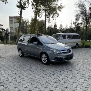 Opel Zafira, 2006