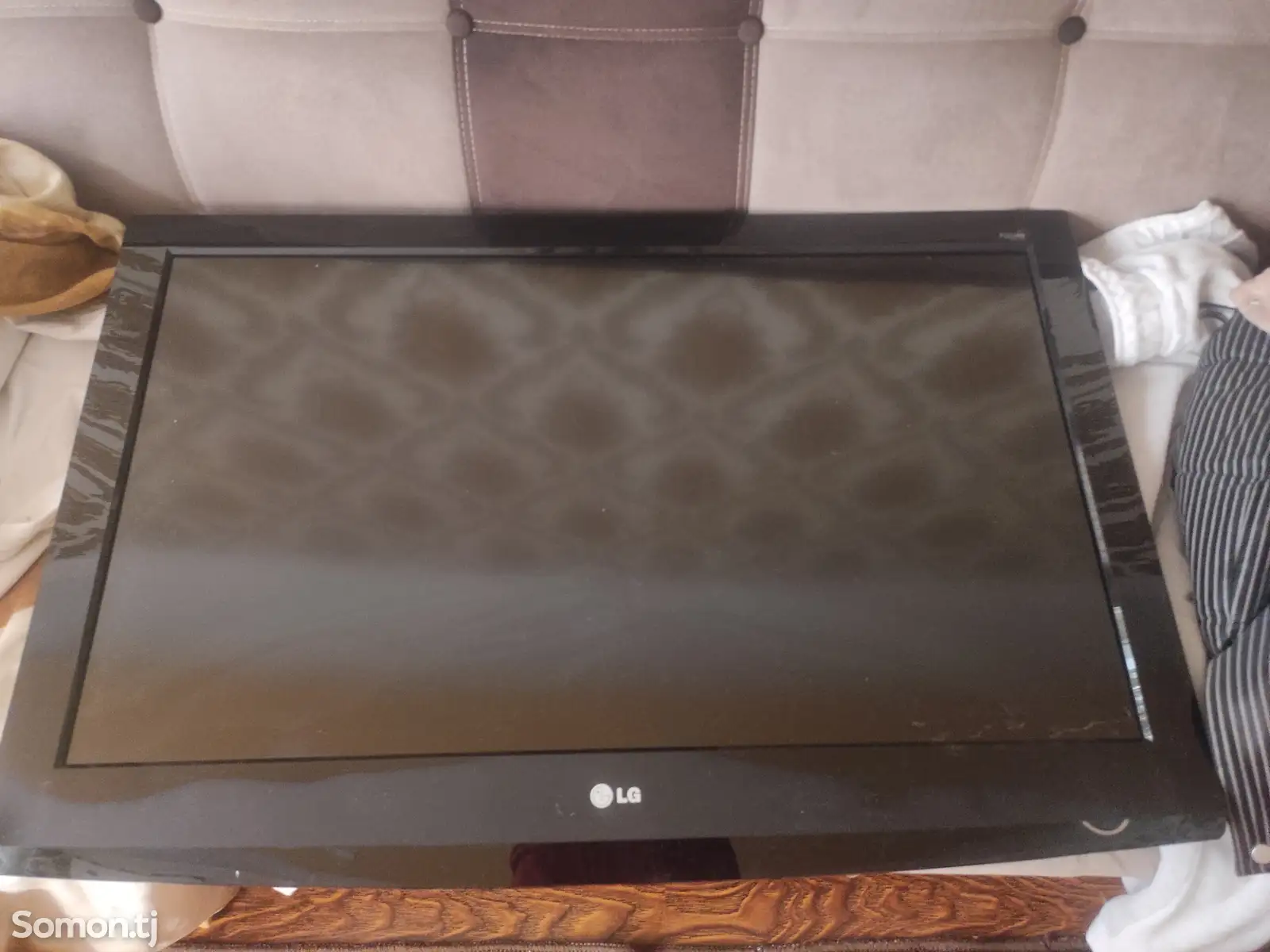 Телевизор LG 37LG350H