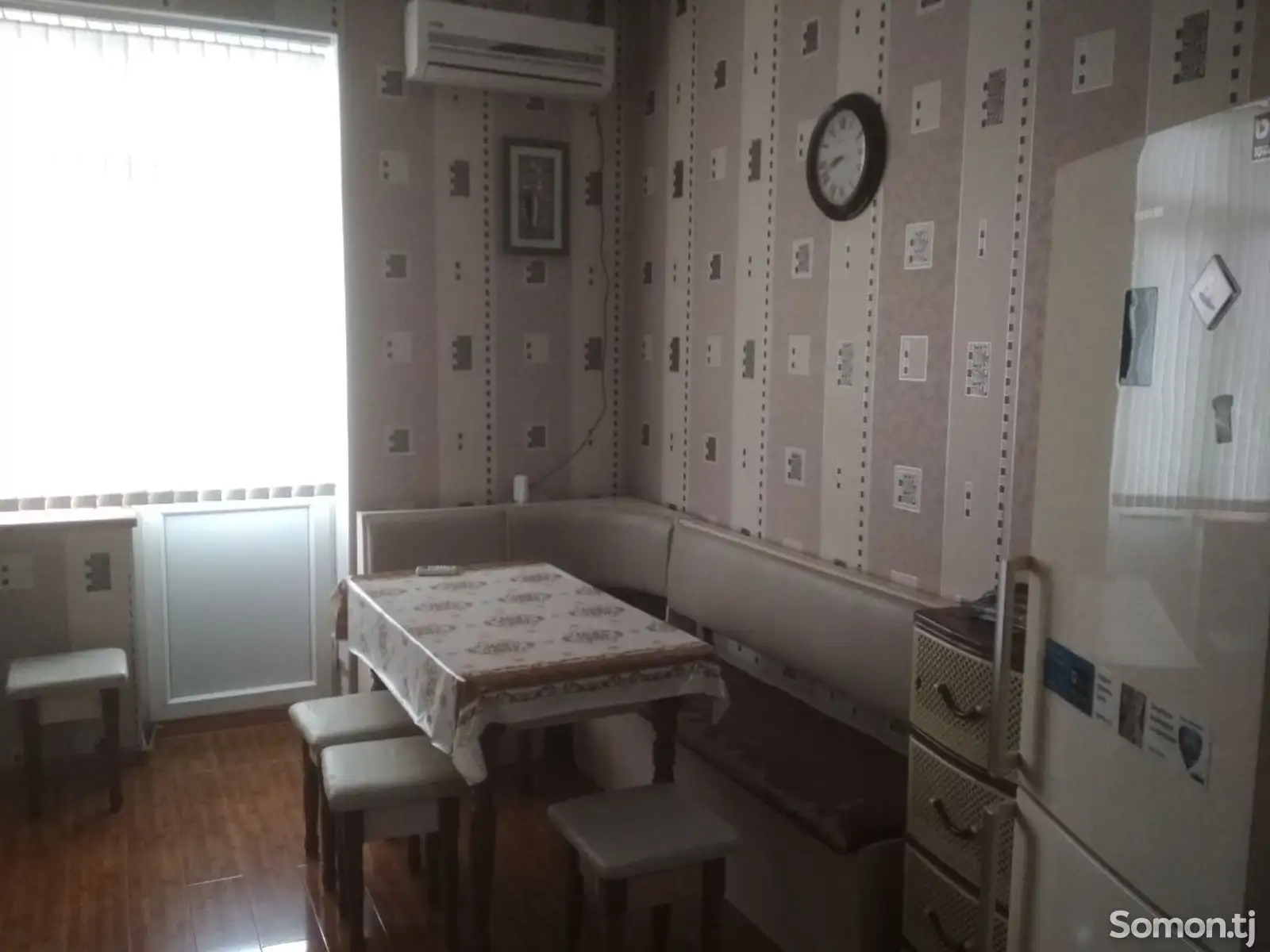 4-комн. квартира, 3 этаж, 100 м², 19 мкр-1