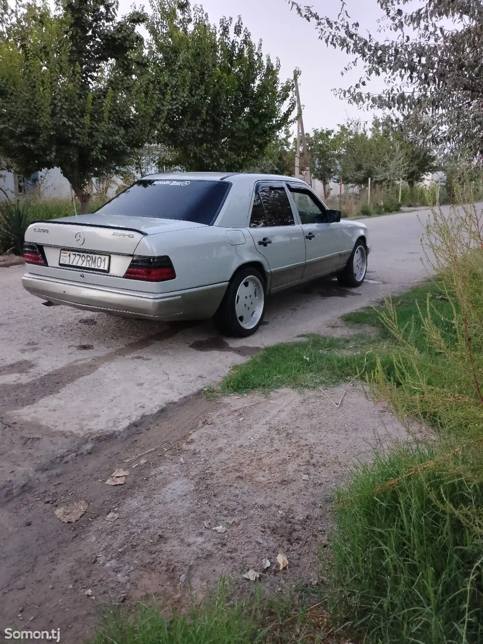 Mercedes-Benz W124, 1987-4