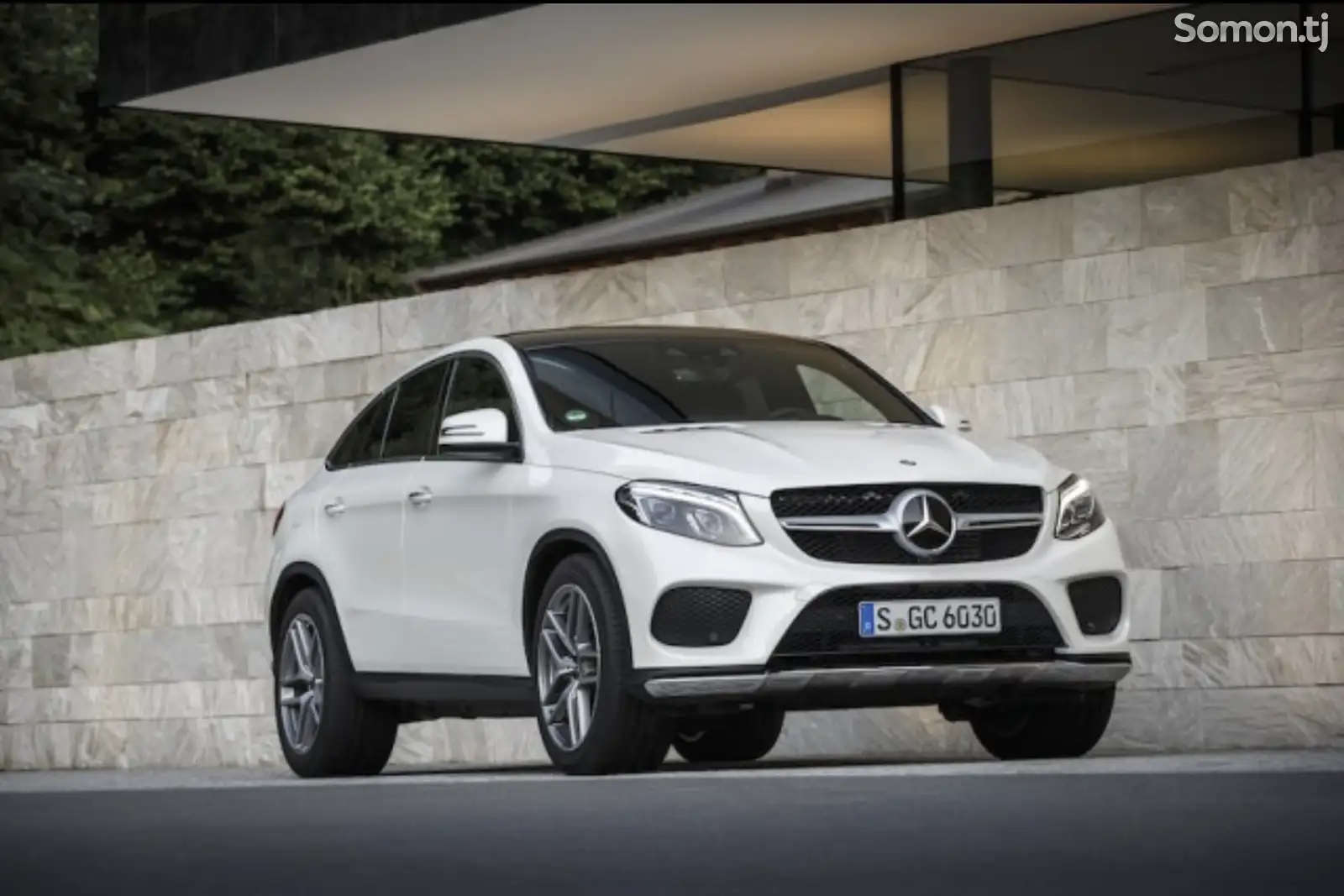 Mercedes-Benz GLE class, 2017-1