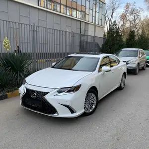 Lexus ES series, 2014