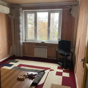 3-комн. квартира, 5 этаж, 67 м², Сино, Испечак