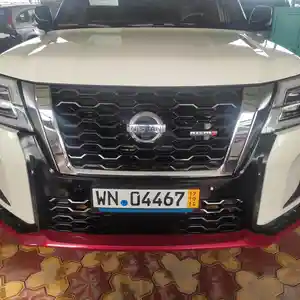 Nissan Patrol, 2013