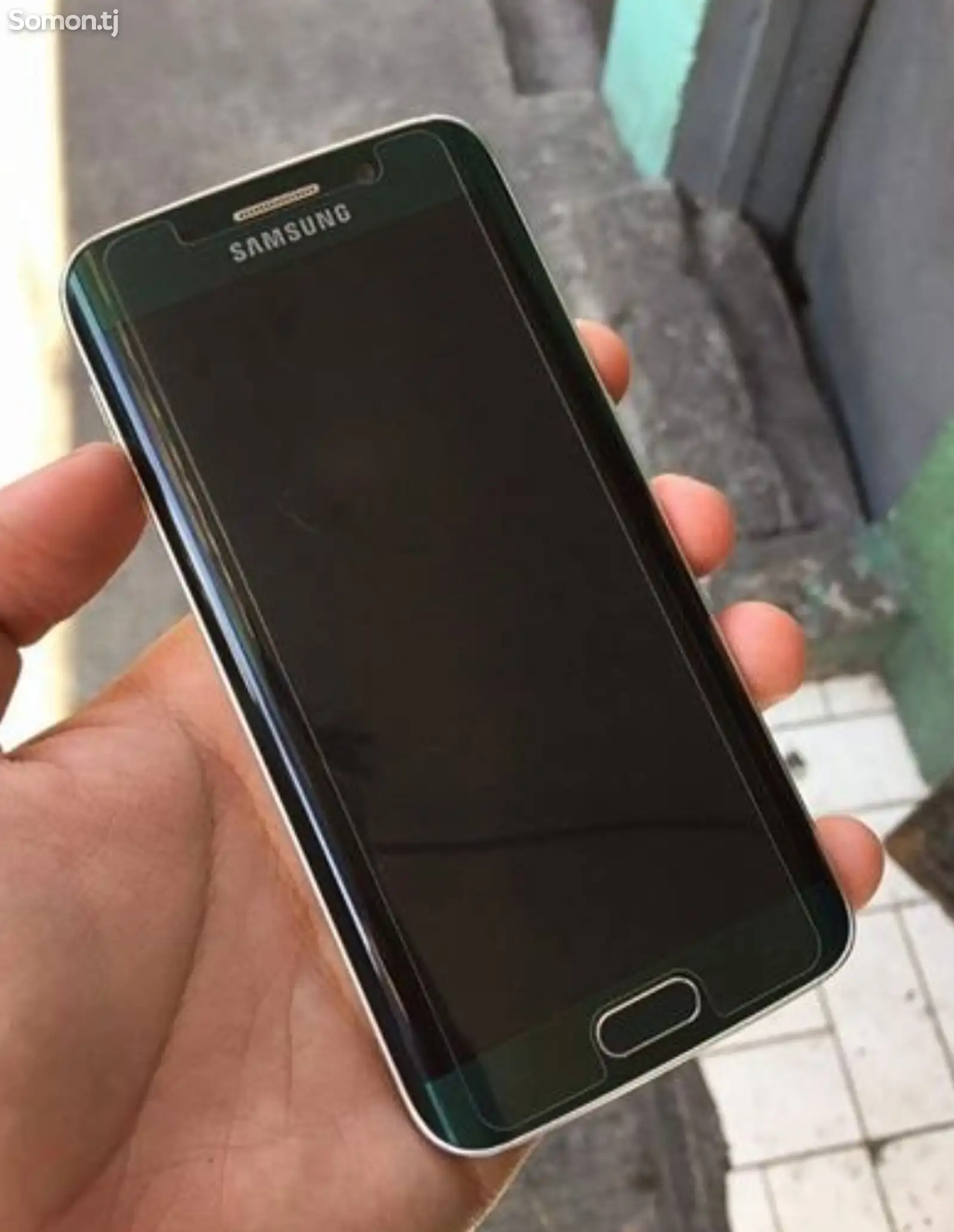 Samsung Galaxy S6 edge-1