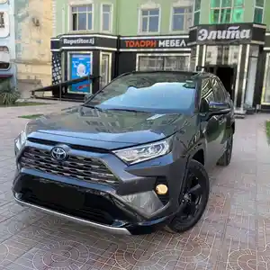 Toyota RAV 4, 2022