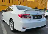 Спойлер багажа на Toyota corolla 2010-13 SE-3