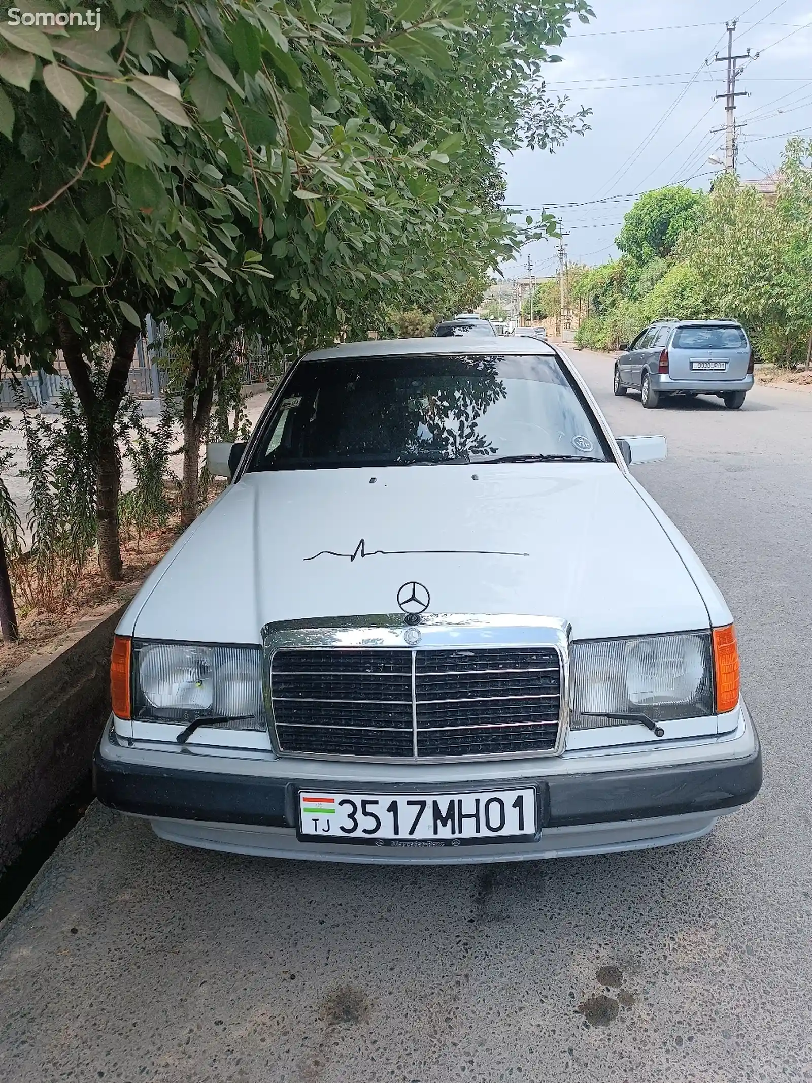 Mercedes-Benz W124, 1990-1