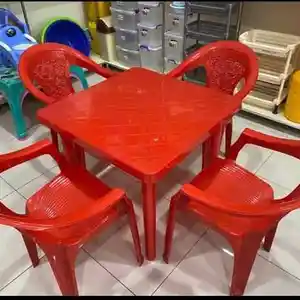 Столы со стульями