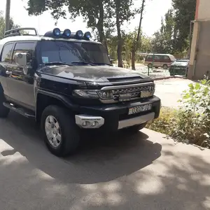 Toyota FJ Cruiser, 2009