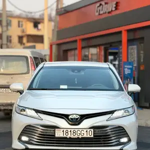 Toyota Camry, 2018