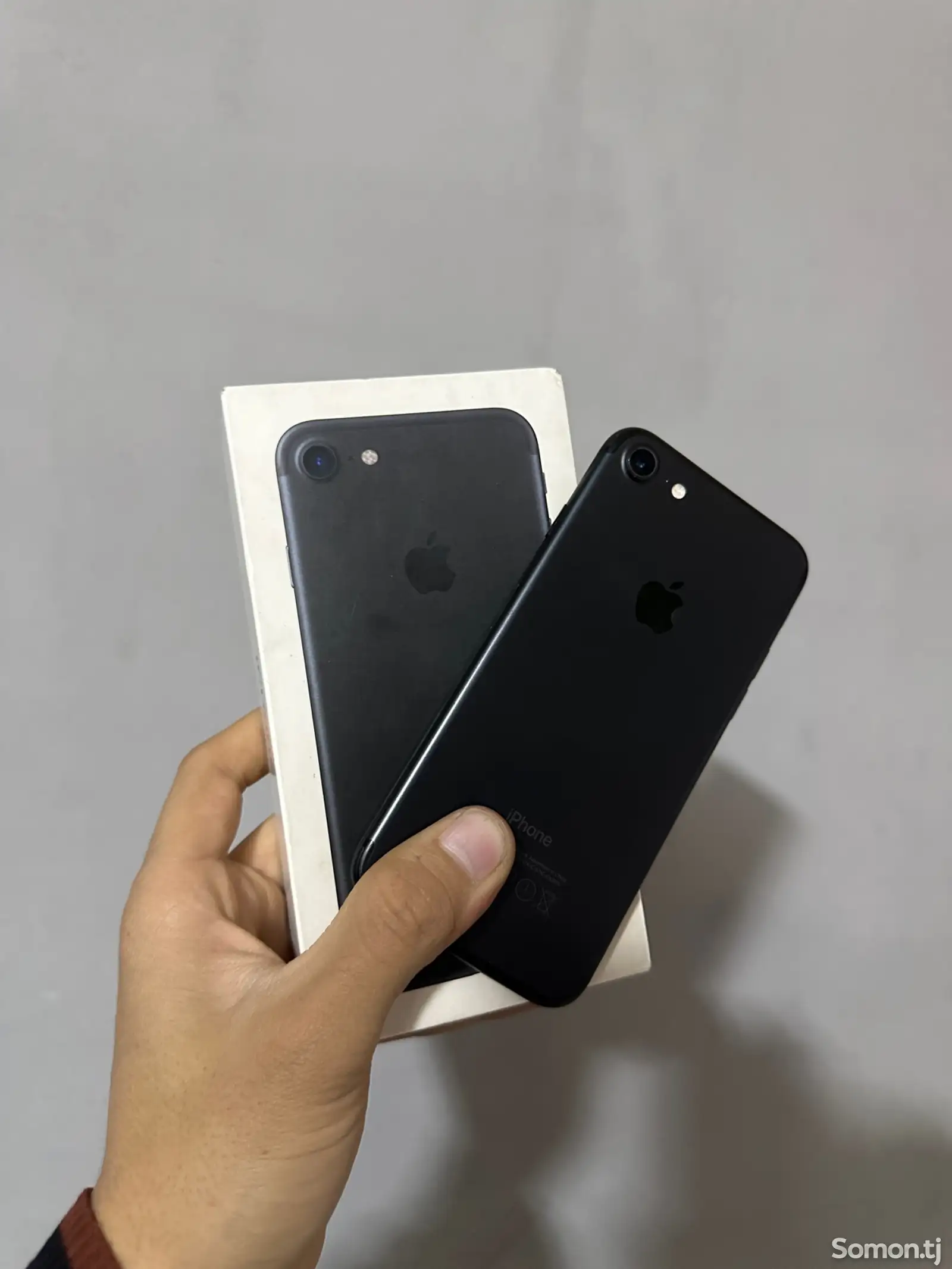 Apple iPhone 7, 32 gb-1