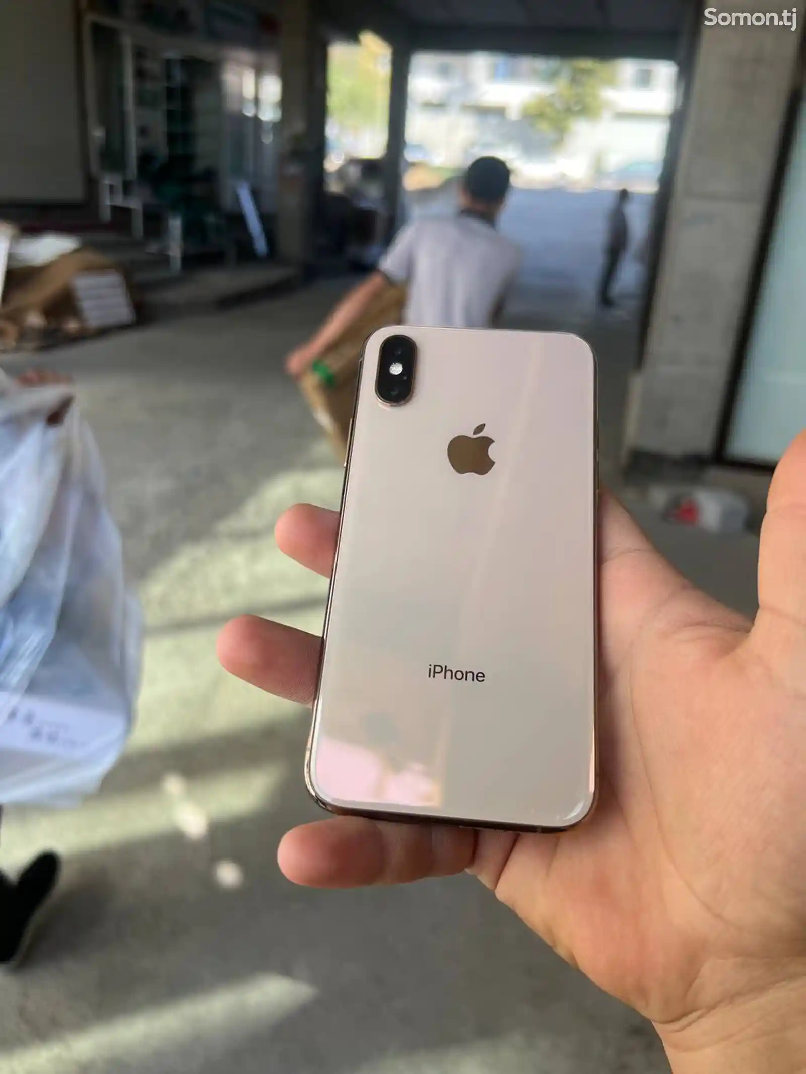 Apple iPhone Xs, 64 gb, Gold-3