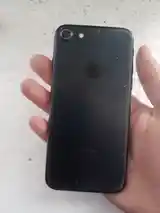 Apple iPhone 7-5