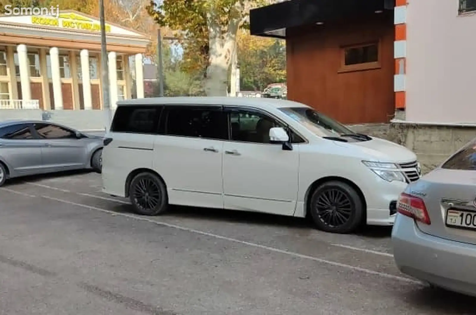 Nissan Elgrand, 2015-1