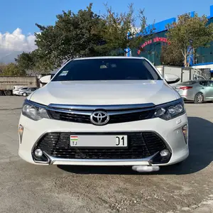 Toyota Camry, 2017