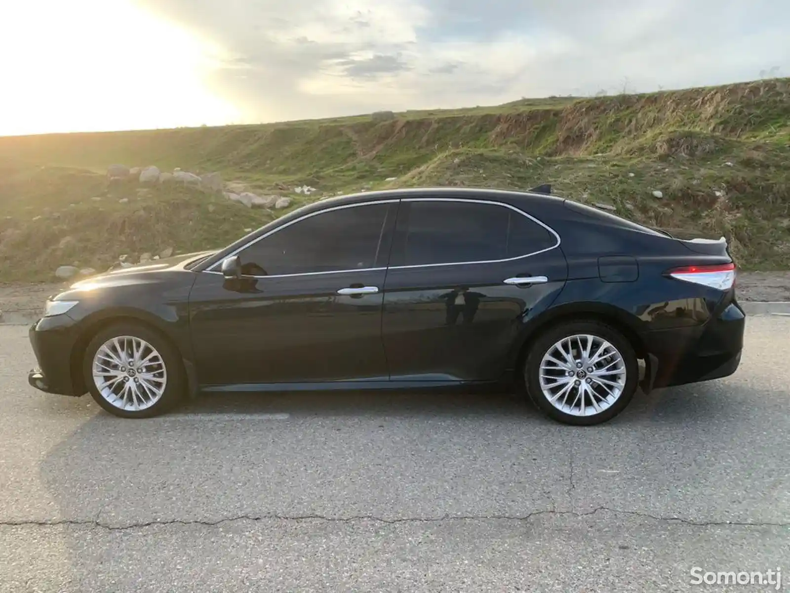 Toyota Camry, 2019-4