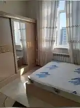 2-комн. квартира, 15 этаж, 56м², Гранд Отель-2