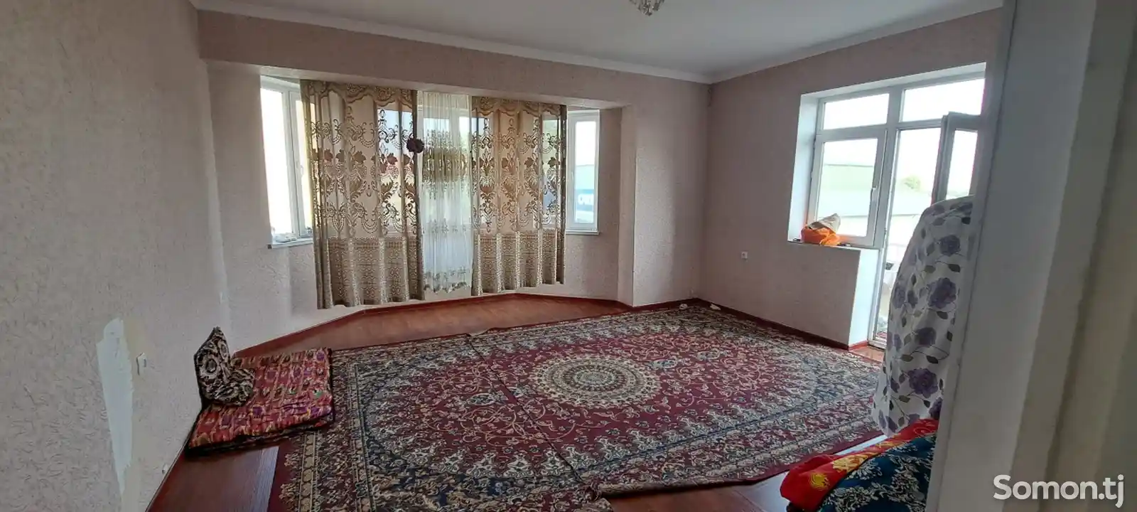 3-комн. квартира, 3 этаж, 106 м², кучаи Мирзо Турсунзода-4