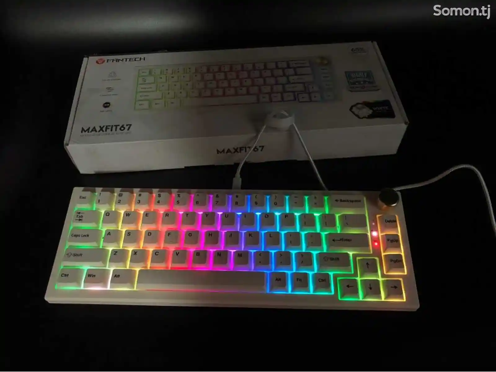 Беспроводная клавиатура Fantech Maxfit 67 с подсветкой RGB-2