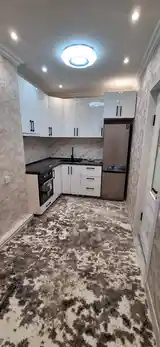 3-комн. квартира, 10 этаж, 80 м², 102мкр-9