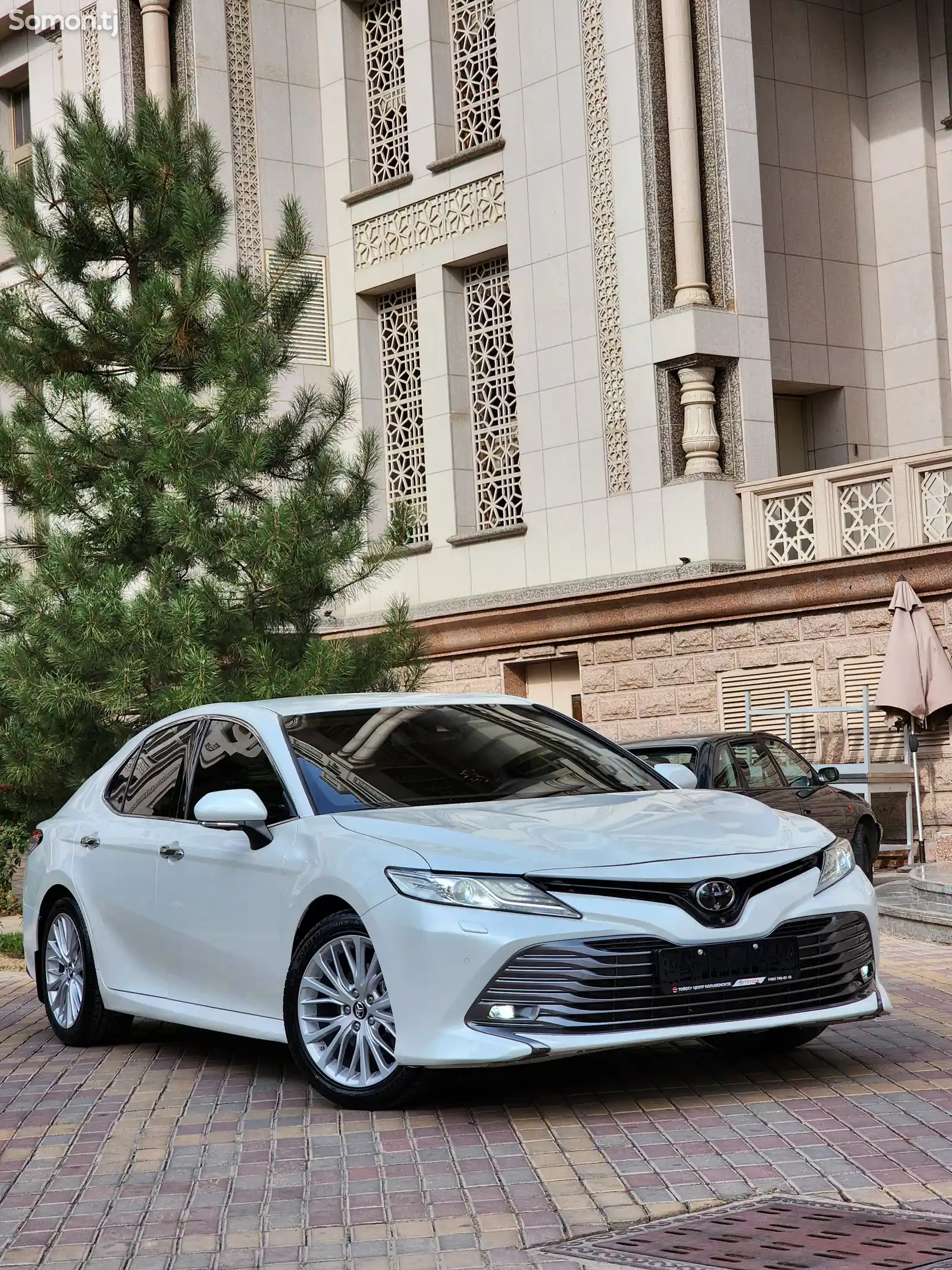 Toyota Camry, 2020-1