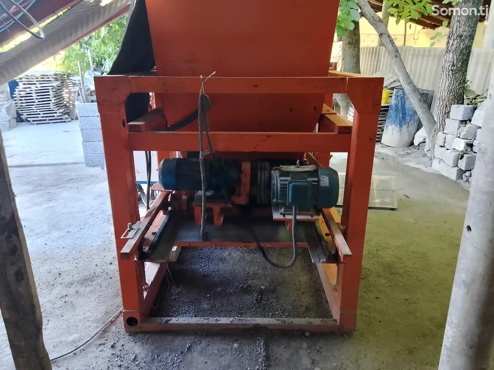 Оборудование для производства цементблока автомат-4