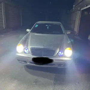 Mercedes-Benz E class, 2002