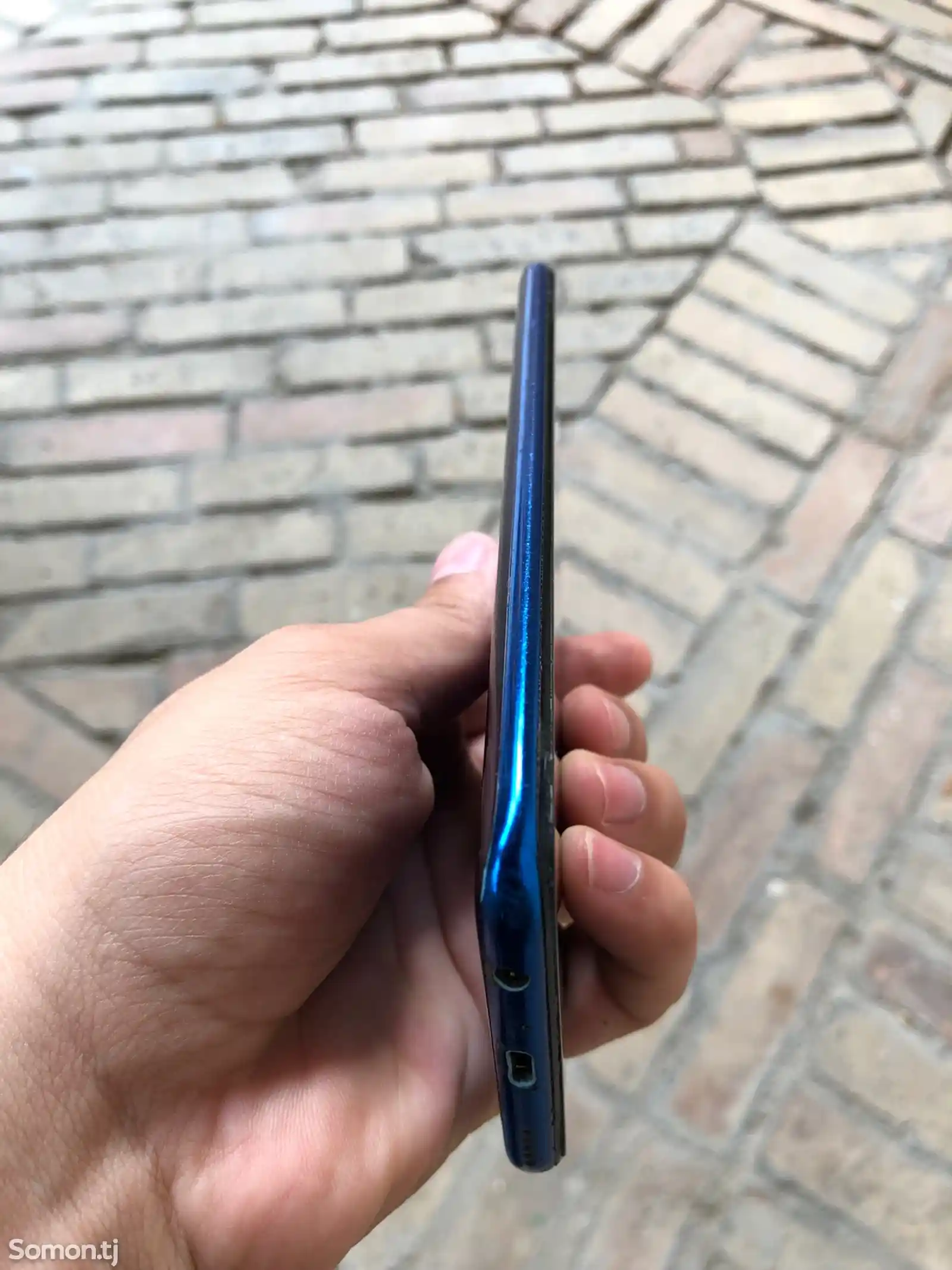 Honor 10i-4