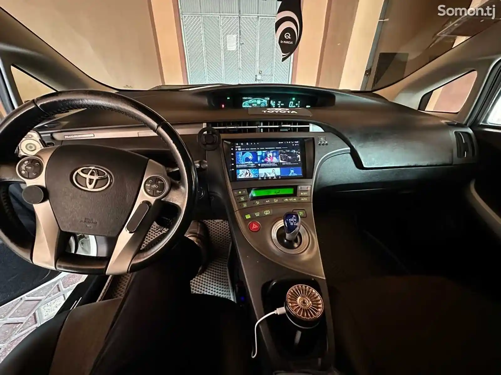 Toyota Prius, 2014-15