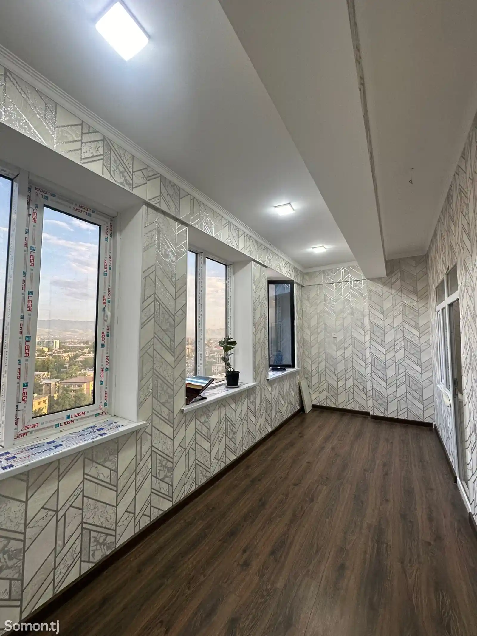 3-комн. квартира, 11 этаж, 91 м², Cино-6