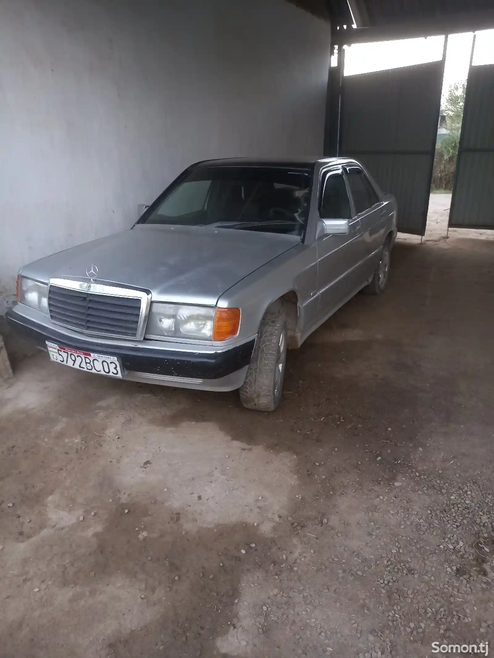 Mercedes-Benz W201, 1990-1