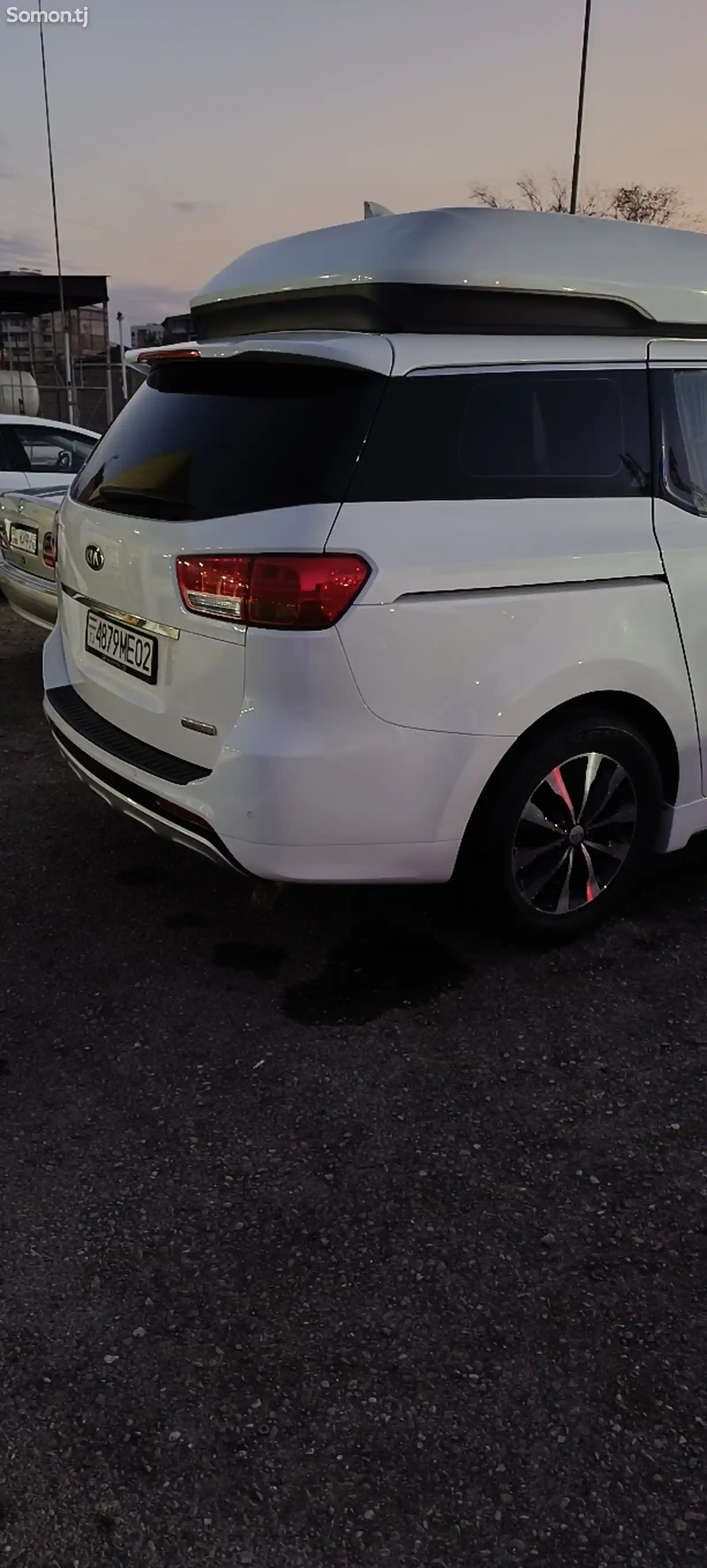 Kia Carnival, 2015-4