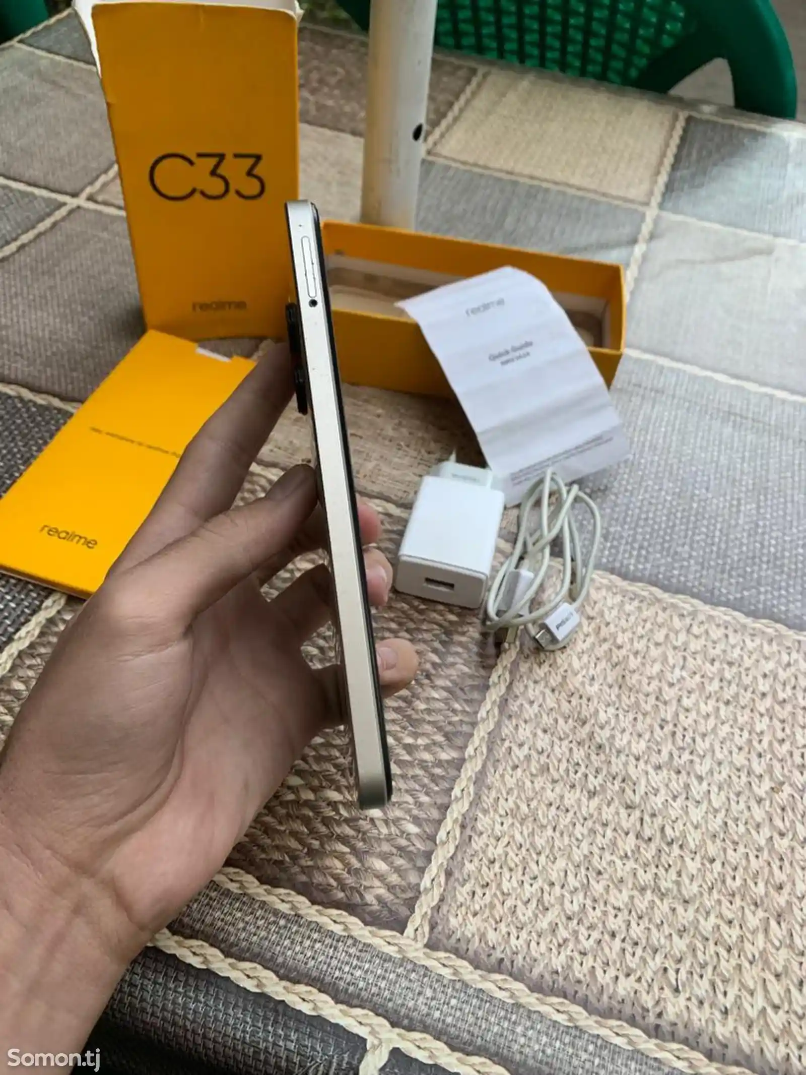 Realme C33-6