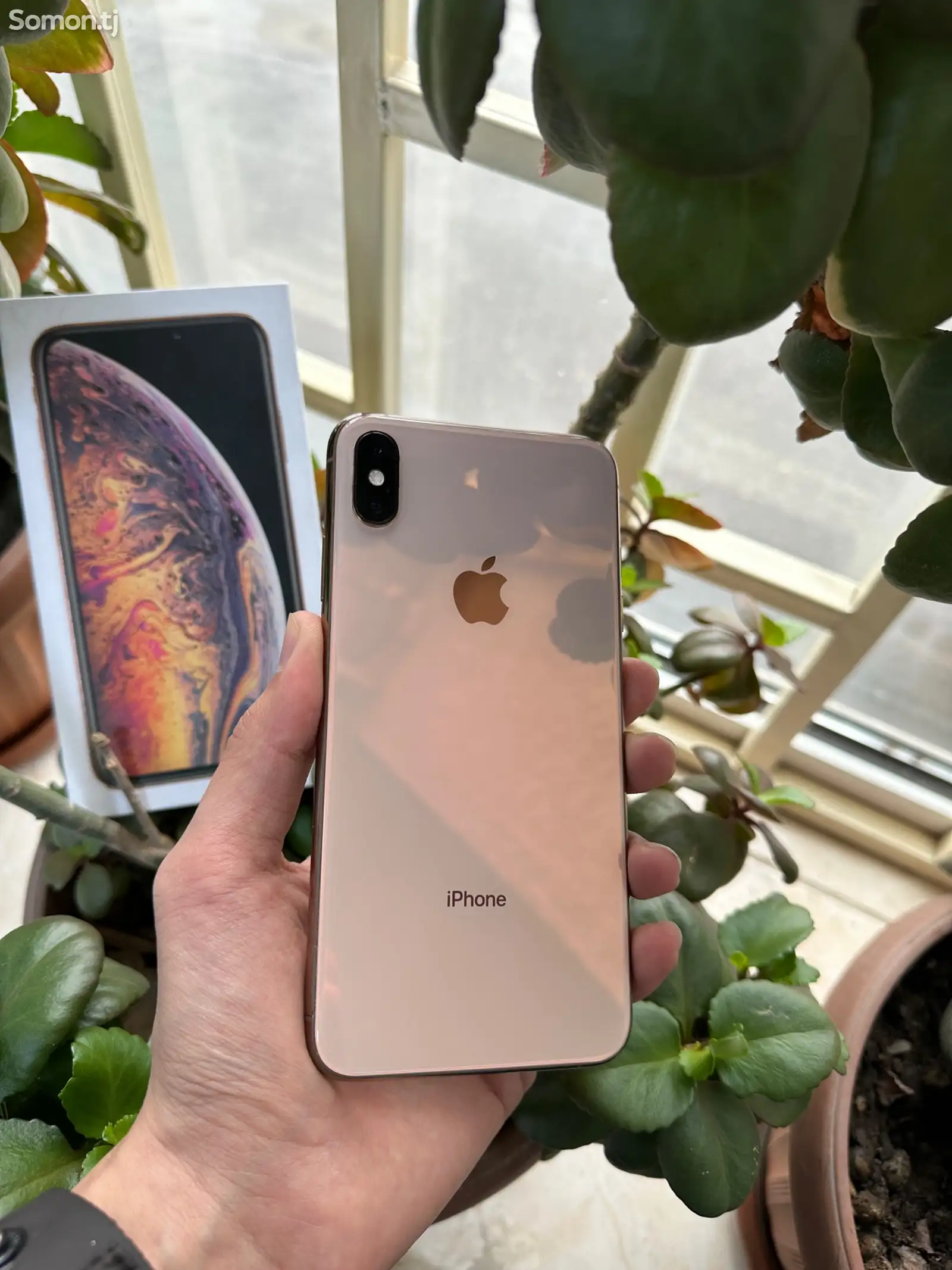 Apple iPhone Xs Max, 64 gb, Gold-1