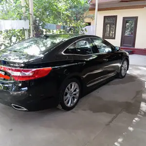 Hyundai Grandeur, 2011