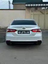 Toyota Camry, 2018-3