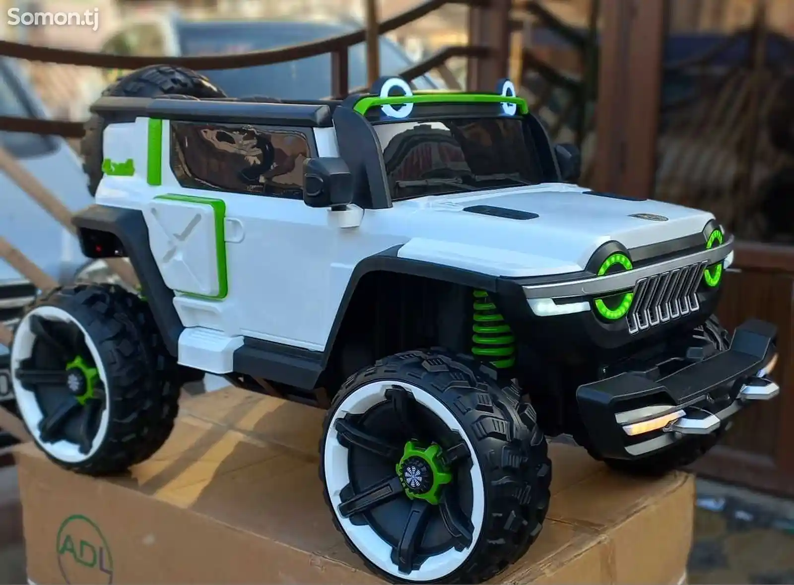 Детский электромобиль Jeep-1
