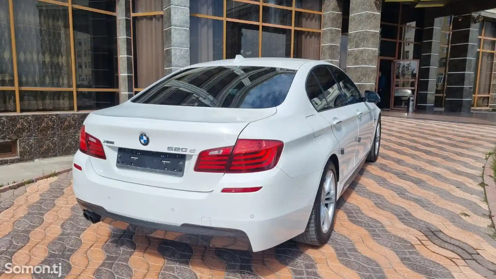 BMW iX, 2016-7