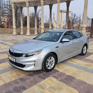 Kia K5, 2017