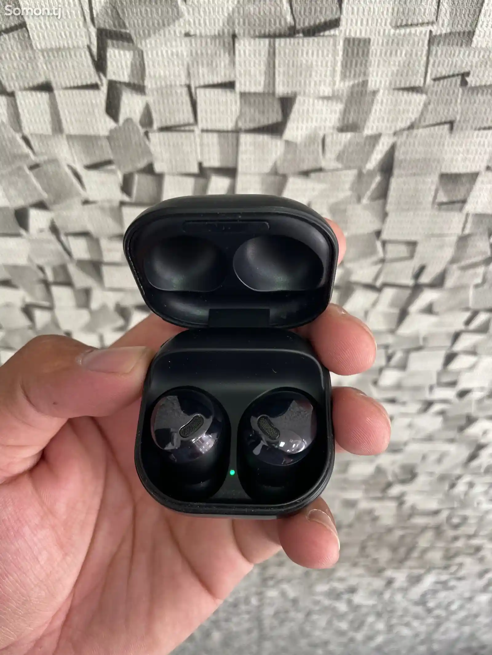 Беспроводные наушники Galaxy Buds Pro-1