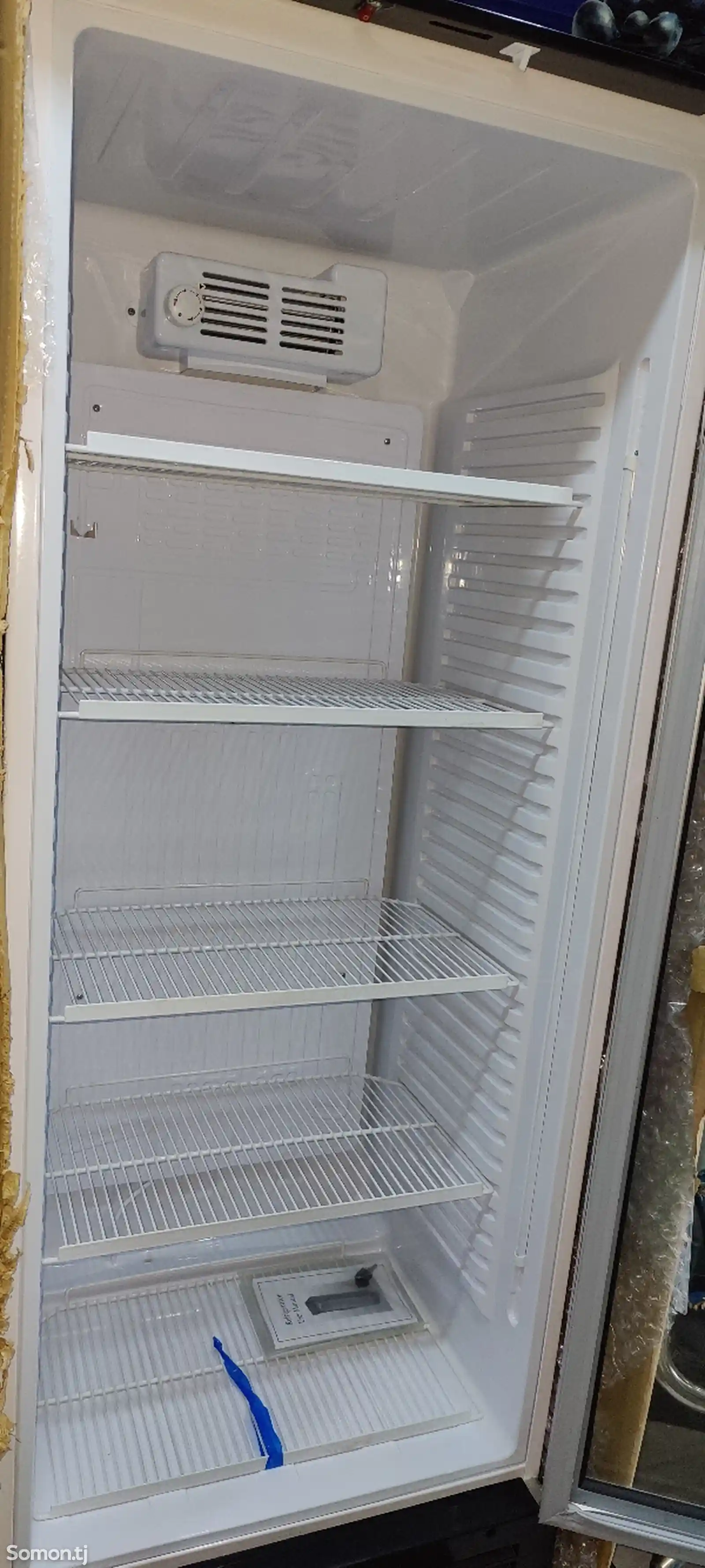 Витринный Холодильник Almaz-3