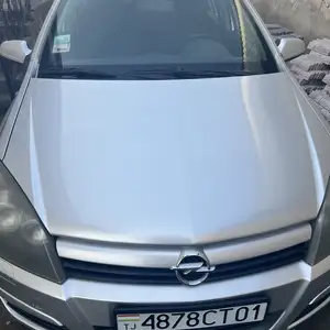 Opel Astra H, 2004