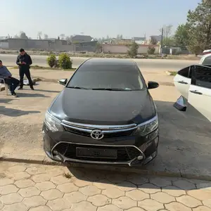 Toyota Camry, 2017