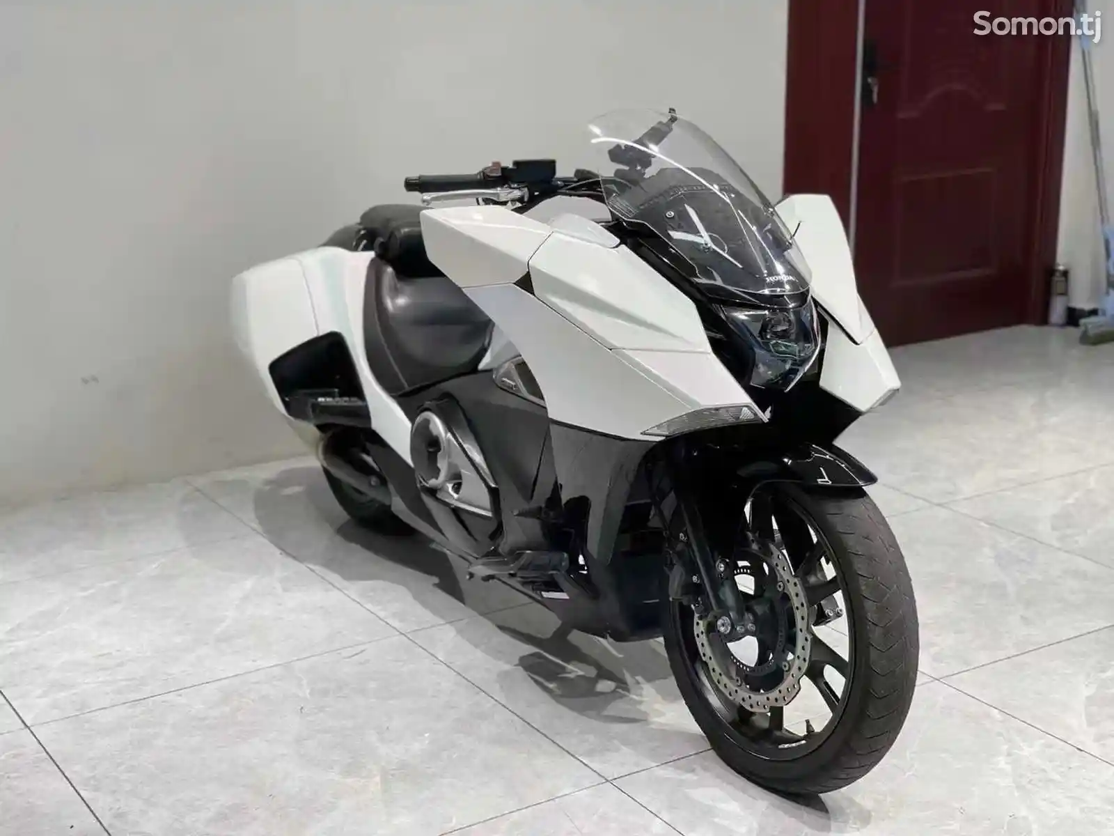 Мотоцикл Honda Concept Batman Chariot NM4-02 750сс на заказ-7