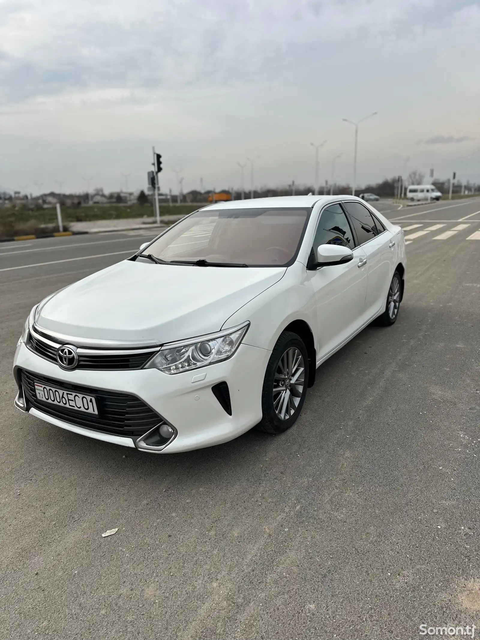 Toyota Camry, 2015-1