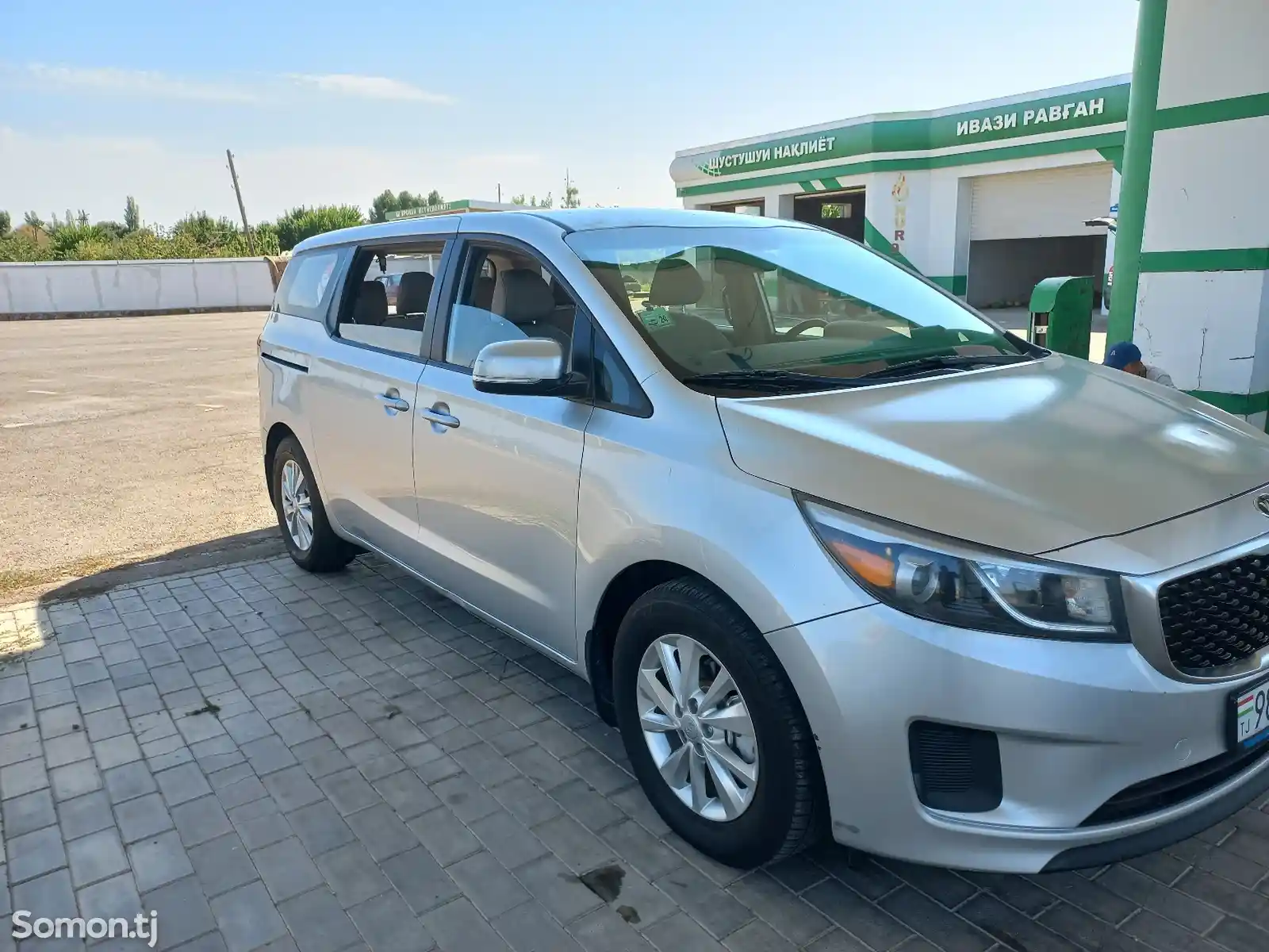 Kia Carnival, 2015-2