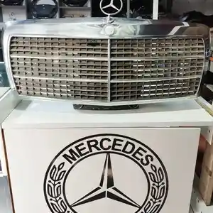 Облицовка от Mercedes Benz