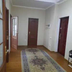 2-комн. квартира, 2 этаж, 90м², Сино